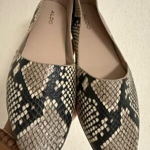 Aldo Snakeskin Flats - Black and Tan
